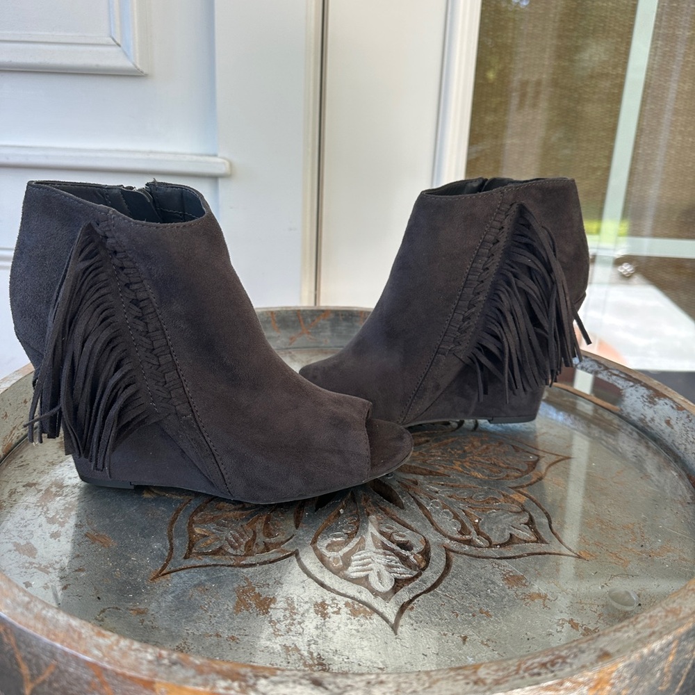 Fringe Peep-Toe Ankle Boots - dark gray
